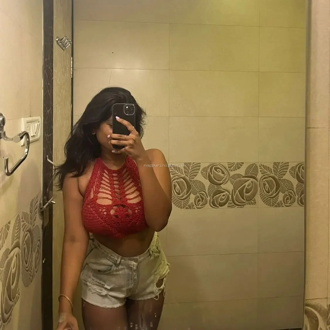 Naina Singh – Vibrant Companion in Pune